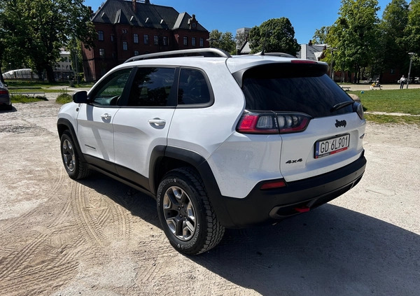 Jeep Cherokee cena 91000 przebieg: 87000, rok produkcji 2019 z Gdańsk małe 37